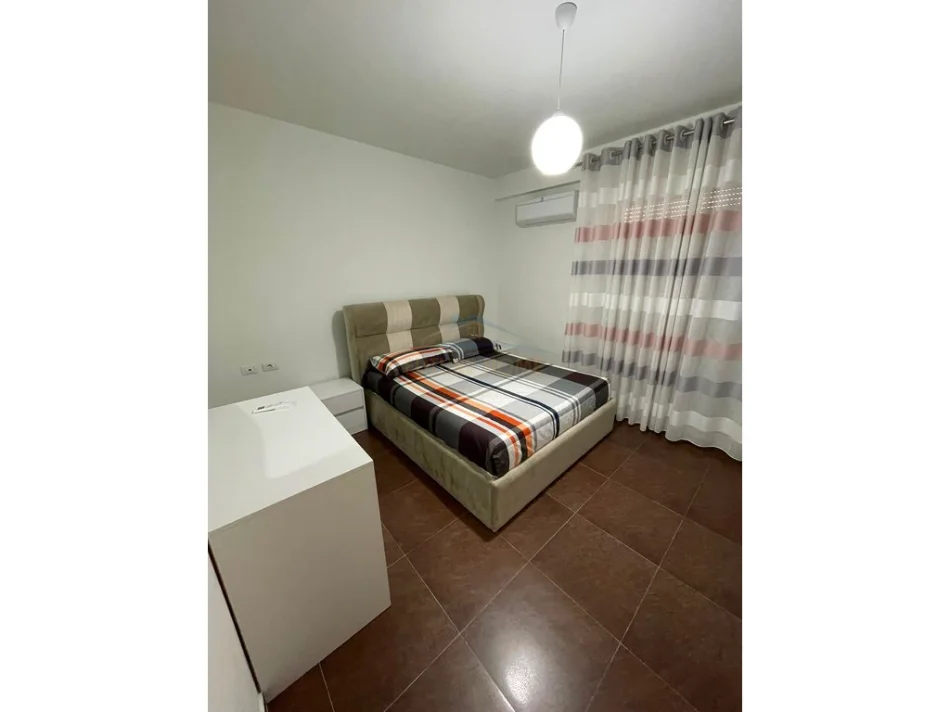 Shqiperi, shitet apartament 2+1+Ballkon Kati 2, 195 m² 245.000 € (VILA E ZOGUT)