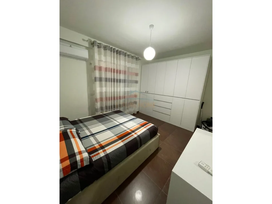 Durres, shitet apartament 2+1 Kati 2, 194 m² 245.000 € (Vila e Zogut)