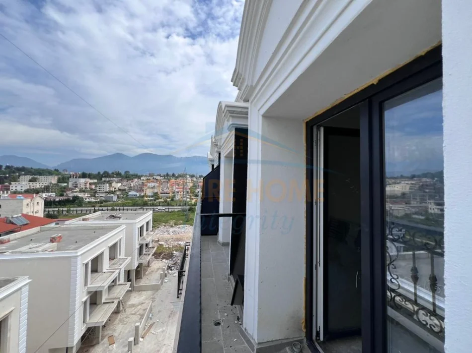 Tirane, shitet garsonier Kati 4, 48 m² 80.000 € (Sauk)