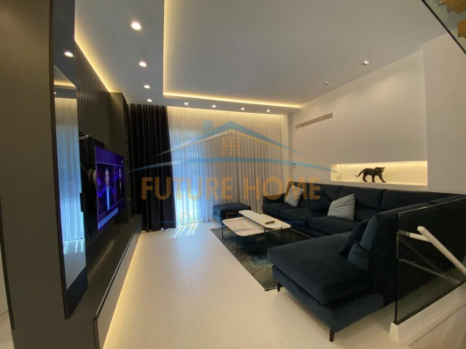 SHITET TRIPLEX 4+1+POST , NE GREY STONE RESIDENCE,LIQENI THATE