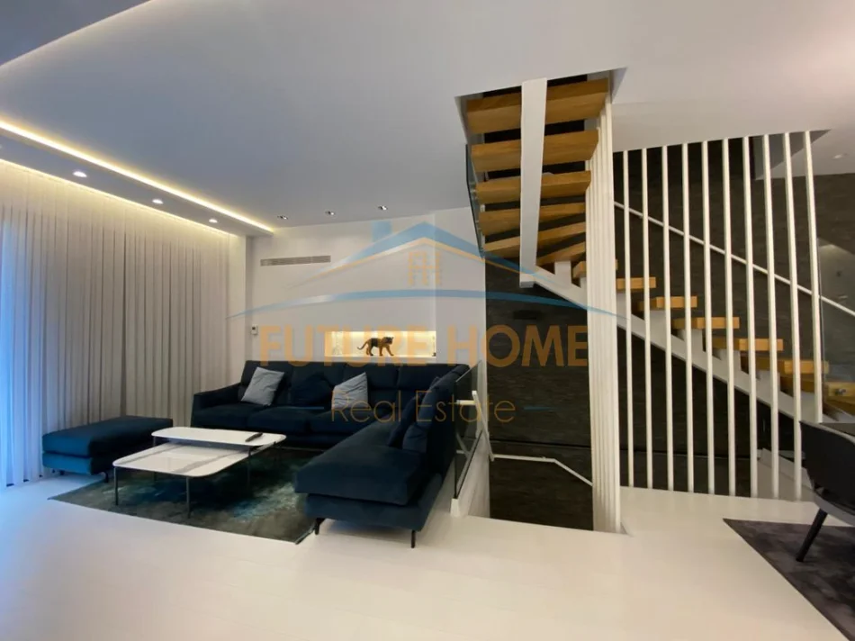 Tirane, shitet apartament duplex Dublex Kati 1, 700.000 € (Liqeni i Thate)