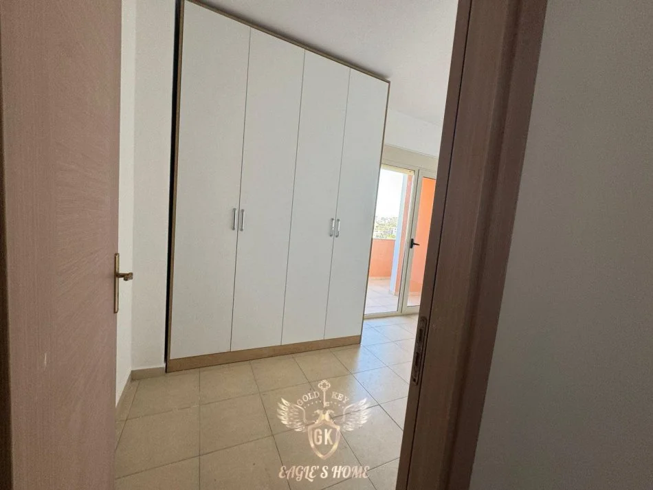 Durres, shes apartament 1+1+Ballkon Kati 8, 82 m² 75.999 € (plepa)