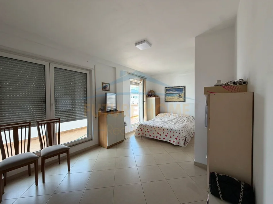 Tirane, shitet apartament 2+1+Ballkon Kati 5, 162 m² 370.000 € 