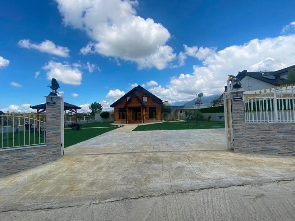 Kamez , jepet me qera Vile 1 Katshe , 930 m² (Liqeni i Cerkezes )