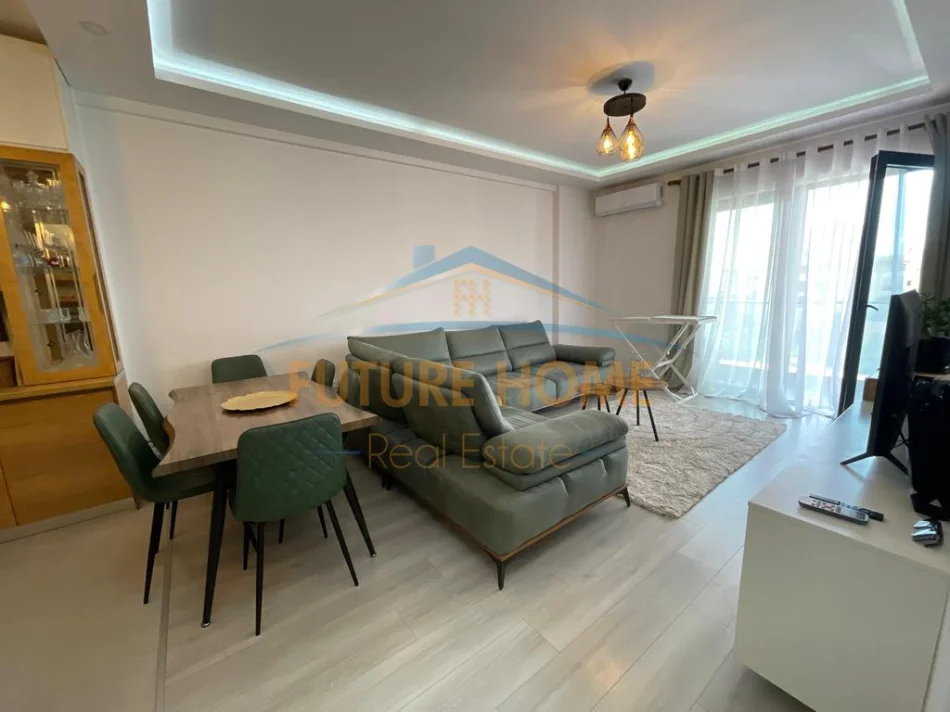Tirane, jepet me qera apartament 1+1 Kati 4, 60 m² 700 € (farmacia 10)