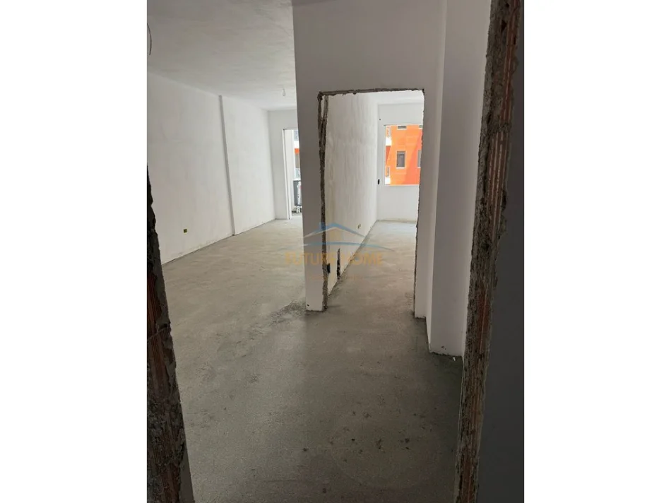 Tirane, shitet apartament 1+1+Ballkon Kati 3, 69 m² 76.200 € (Paskuqan)