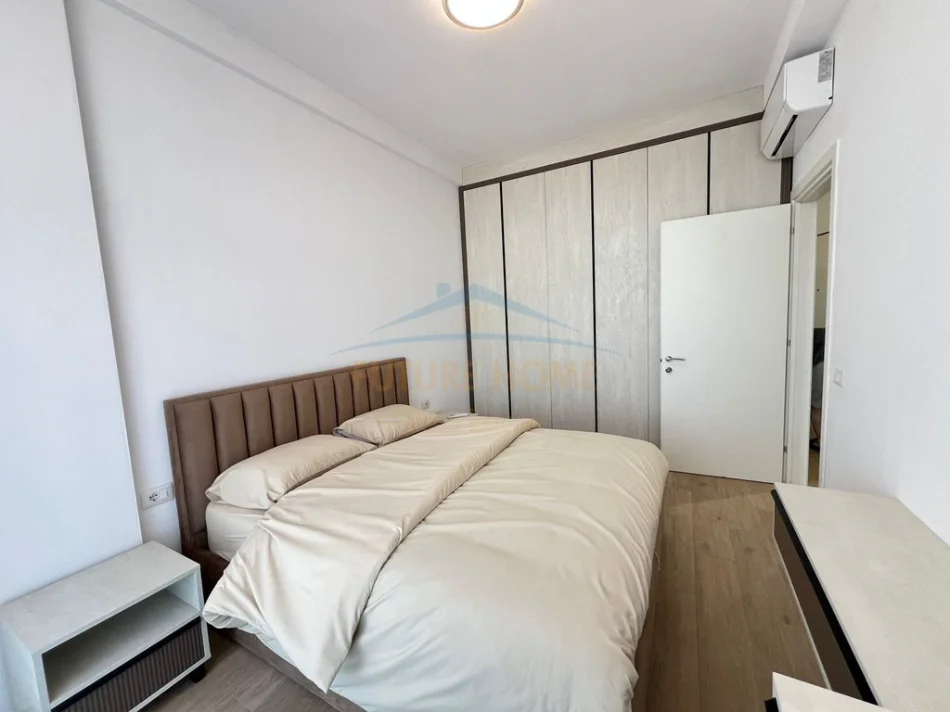 Tirane, jepet me qera apartament 1+1 Kati 3, 77 m² 500 € (Dogana)