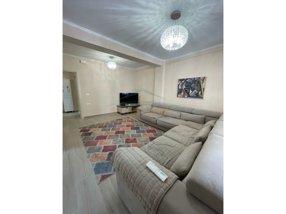 Tirane, shitet apartament 1+1+Ballkon Kati 7, 87 m² 244.000 € (Bulevardi Zogu i 1)