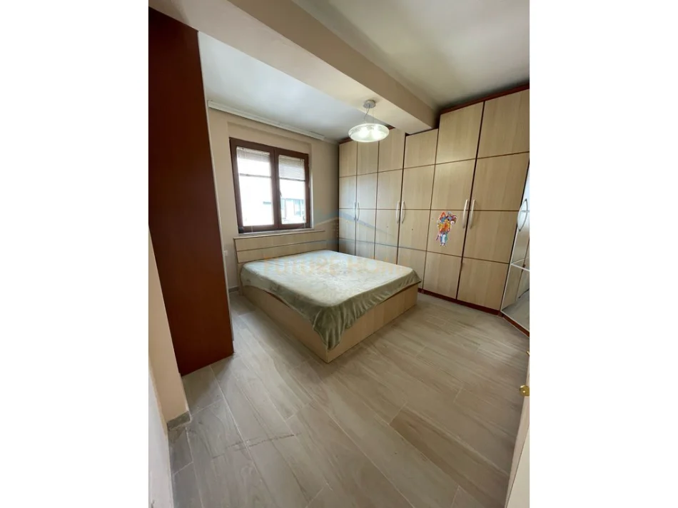 Tirane, shitet apartament 1+1+Ballkon Kati 7, 87 m² 244.000 € (Bulevardi Zogu i 1)