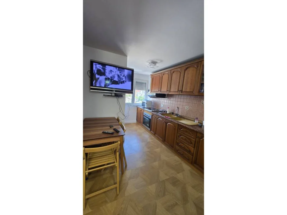 Tirane, shitet apartament 2+1 Kati 6, 71 m² 150.000 € 