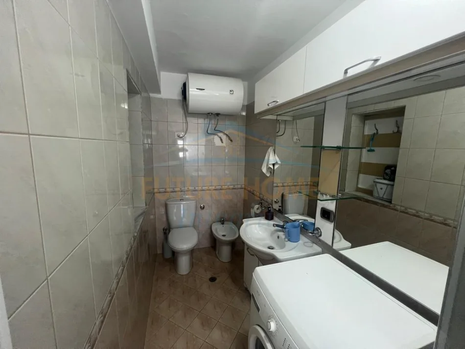 Tirane, shes apartament 2+1 Kati 3, 72 m² 180.000 € (ali dem)