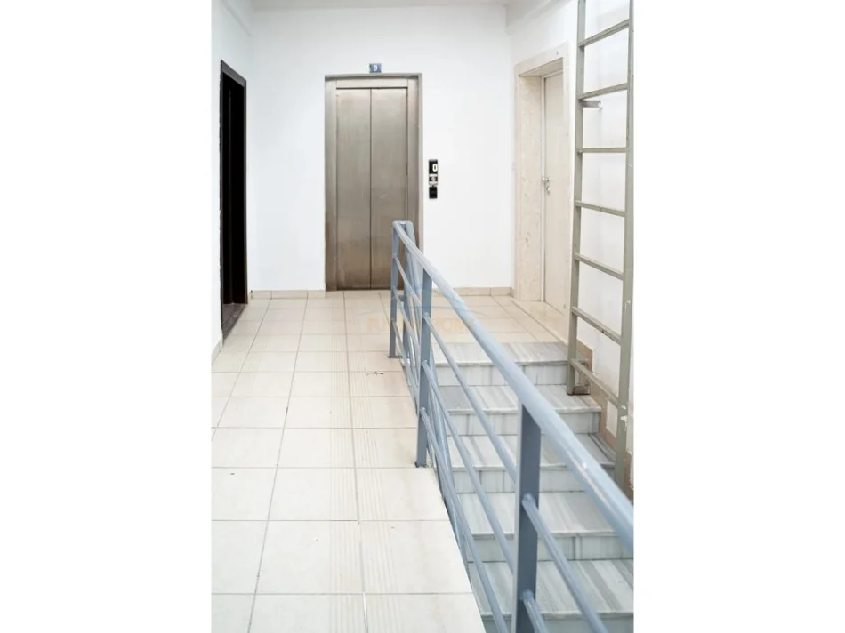 Durres, shitet apartament 1+1+Ballkon Kati 3, 52 m² 94.000 € (Durres)