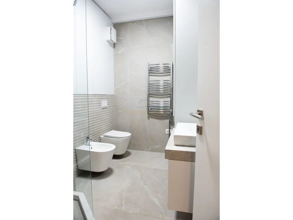 Durres, shitet apartament 1+1+Ballkon Kati 3, 52 m² 94.000 € (Durres)