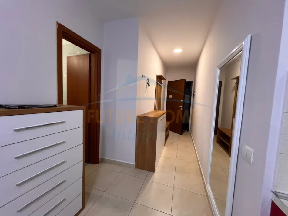 Tirane, jepet me qera apartament 1+1 Kati 5, 56 m² 55.000 Leke/muaj (Don Bosko)