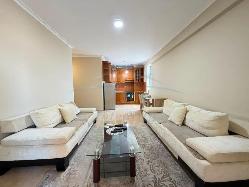 Tirane, jepet me qera apartament 1+1 Kati 5, 67 m² 520 € (Pediatria, Tirane)