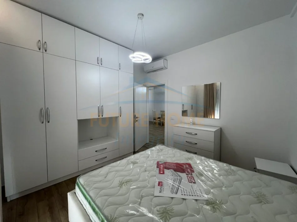 Tirane, jepet me qera apartament 2+1, Kati 1, 89 m² 600 € (Rezidenca Porta Tirana e Re, Sauk)