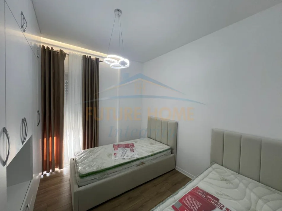 Tirane, jepet me qera apartament 2+1 Kati 1, 88 m² 600 € (SAUK)