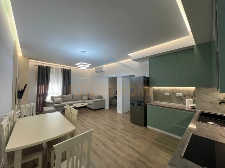 Tirane, jepet me qera apartament 2+1 Kati 1, 88 m² 600 € (SAUK)