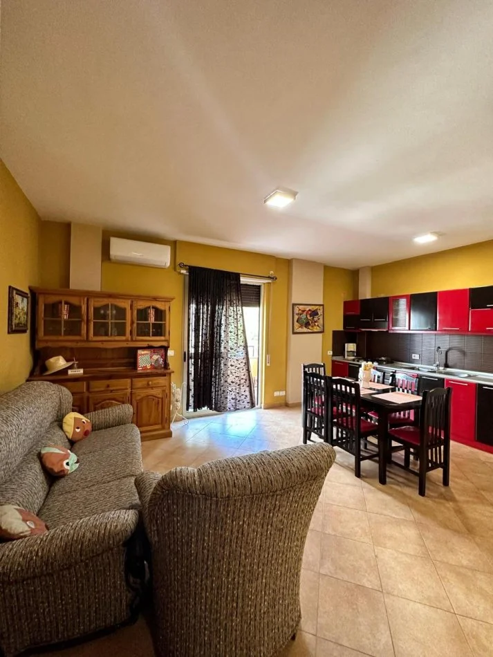 Durres, shitet apartament 1+1+Ballkon Kati 4, 60 m² 99.000 € (Porta e Detit)