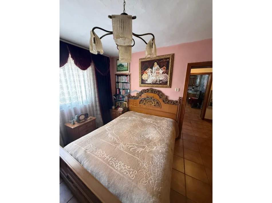 Tirane, shitet apartament 2+1 Kati 4, 93 m² 182.000 € (Materniteti i Ri)