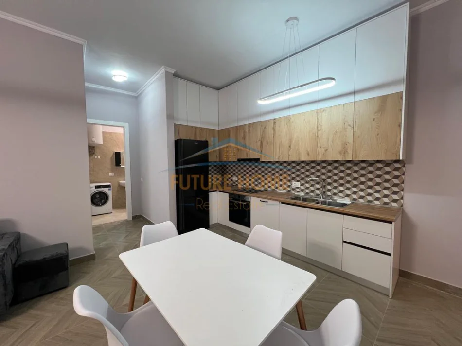 Tirane, jepet me qera apartament 1+1 Kati 3, 72 m² 850 € (Delijorgji)