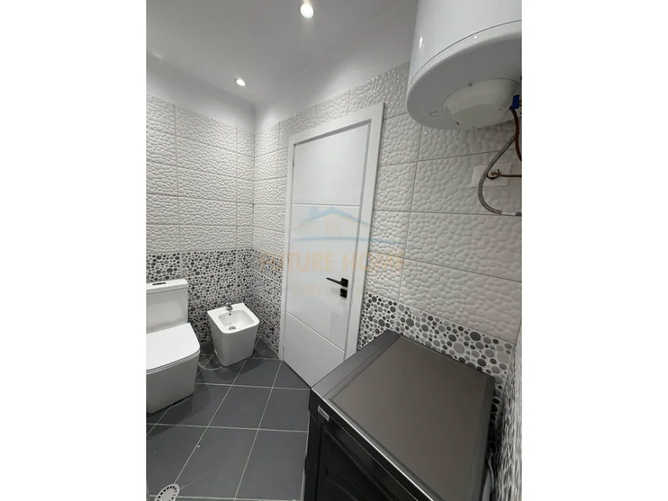 Tirane, shes apartament 2+1 Kati 3, 108 m² 165.000 € (unaze e re)