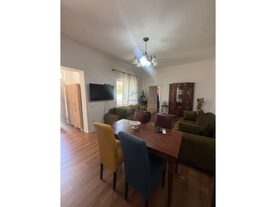 Tirane, shitet apartament 2+1+Aneks+Ballkon Kati 0, 216 m² 260.000 € (Ali Demi)