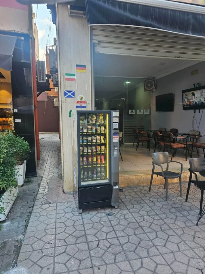 Durres, shes Frigorifer Shiten makinëta automatike 069 238 7400