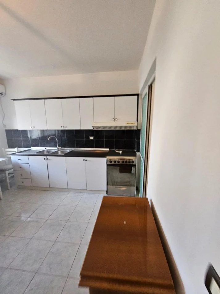 Durres, shes apartament 2+1+Ballkon Kati 5, 57 m² 63.999 € (policia)