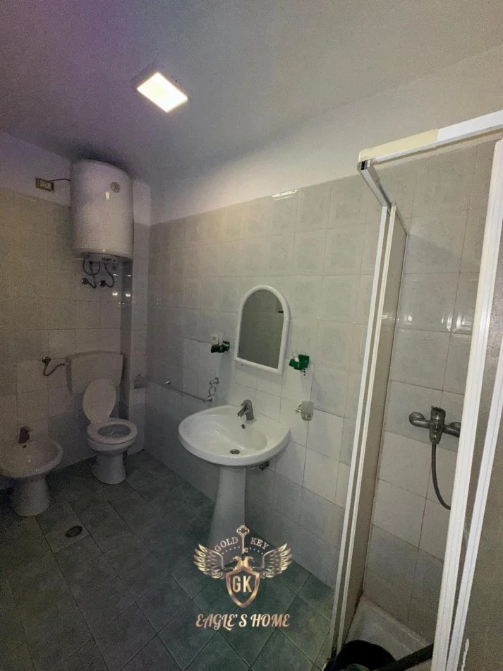 Durres, shes apartament 2+1+Ballkon Kati 5, 57 m² 63.999 € (policia)