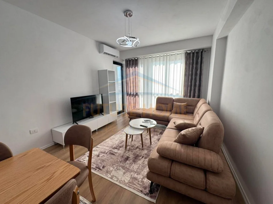 Tirane, jepet me qera apartament 2+1+Ballkon Kati 2, 94 m² 550 € (Unaza e Re)