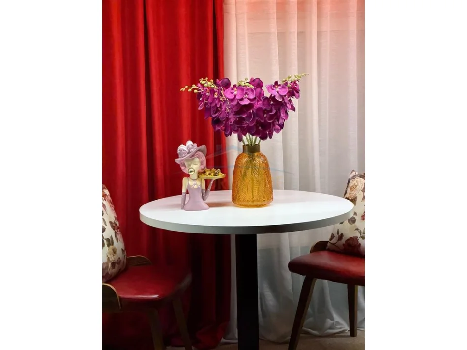 Tirane, jepet me qera garsonier 1+1 Kati 8, 42 m² 350 € (Rruga Frosina Plaku)