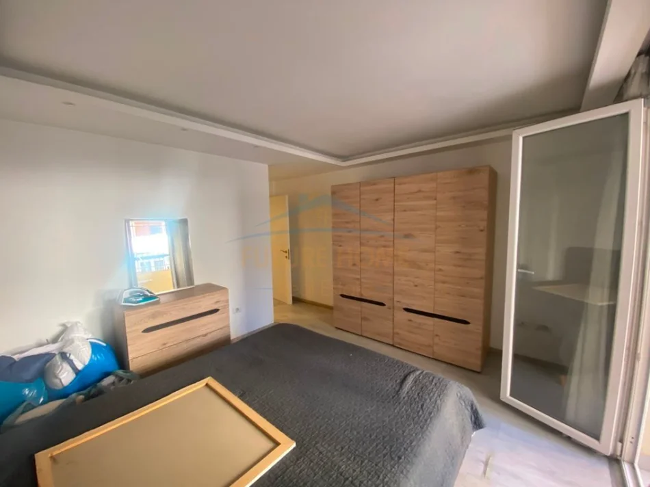 Tirane, jap me qera apartament 2+1+2, Kati 1, 130 m² 680 € (Ruga Karl Gega)