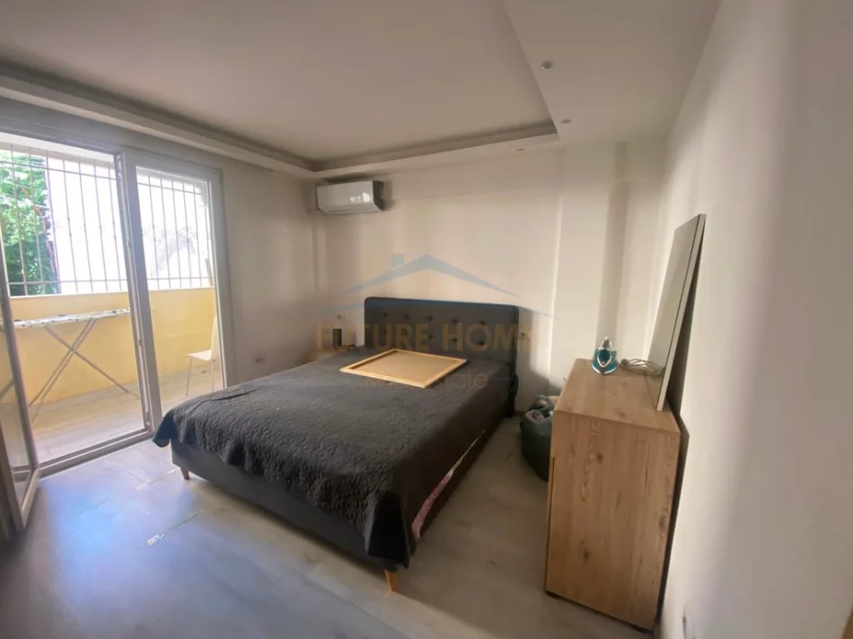 Tirane, jap me qera apartament 2+1+2, Kati 1, 130 m² 680 € (Ruga Karl Gega)