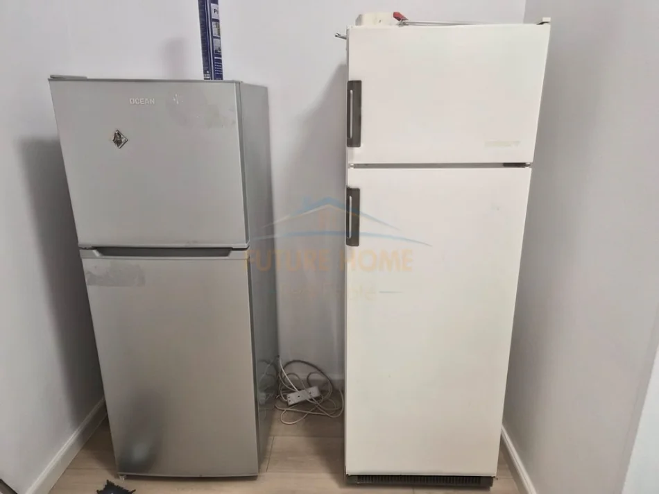 Tirane, jepet me qera apartament 2+1 Kati 1, 88 m² 500 € (ISH PARKU)