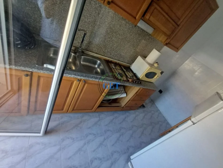Durres, shitet apartament 2+1+Ballkon Kati 4, 93 m² 80.000 € (Kryqi Kuq)