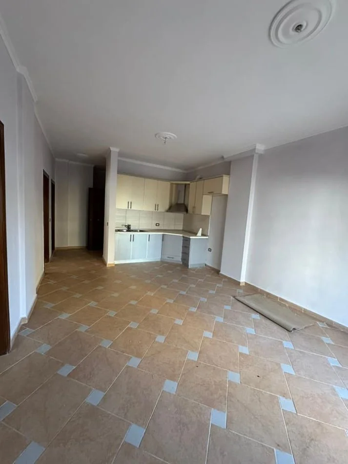Durres, shitet apartament 2+1+Ballkon Kati 2, 85 m² 126.000 € (PLAZH ILIRIA DURRES!)