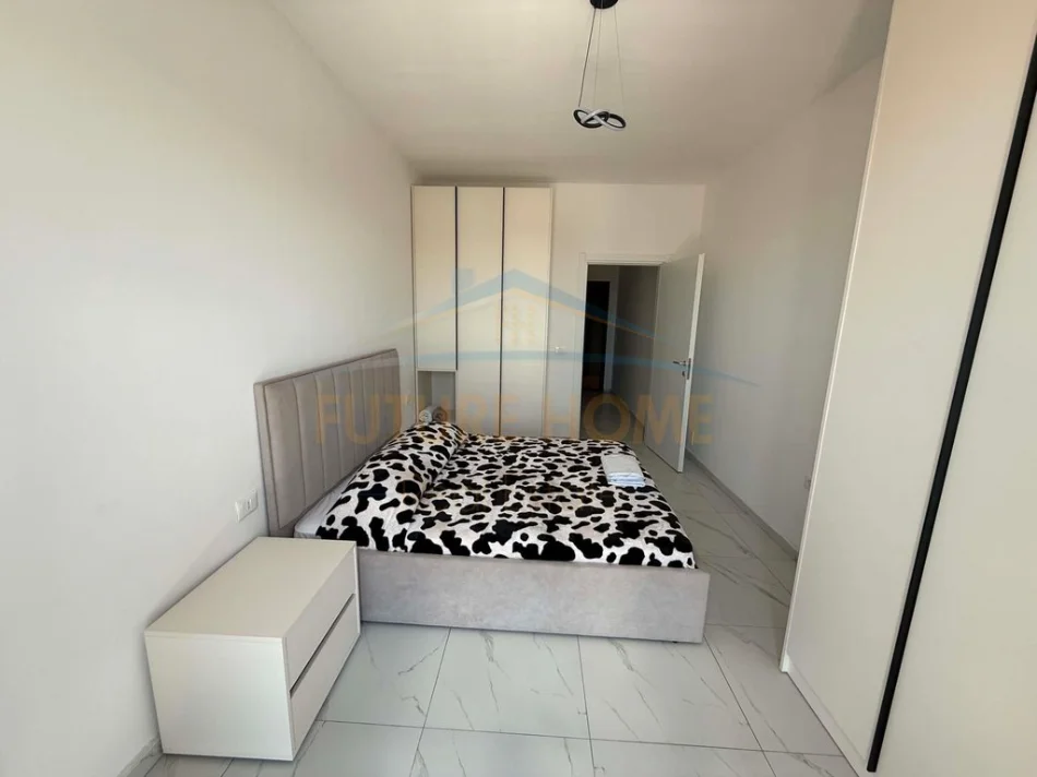Tirane, jepet me qera apartament 1+1 Kati 5, 80 m² 550 € (EAGLE RESIDENCE)