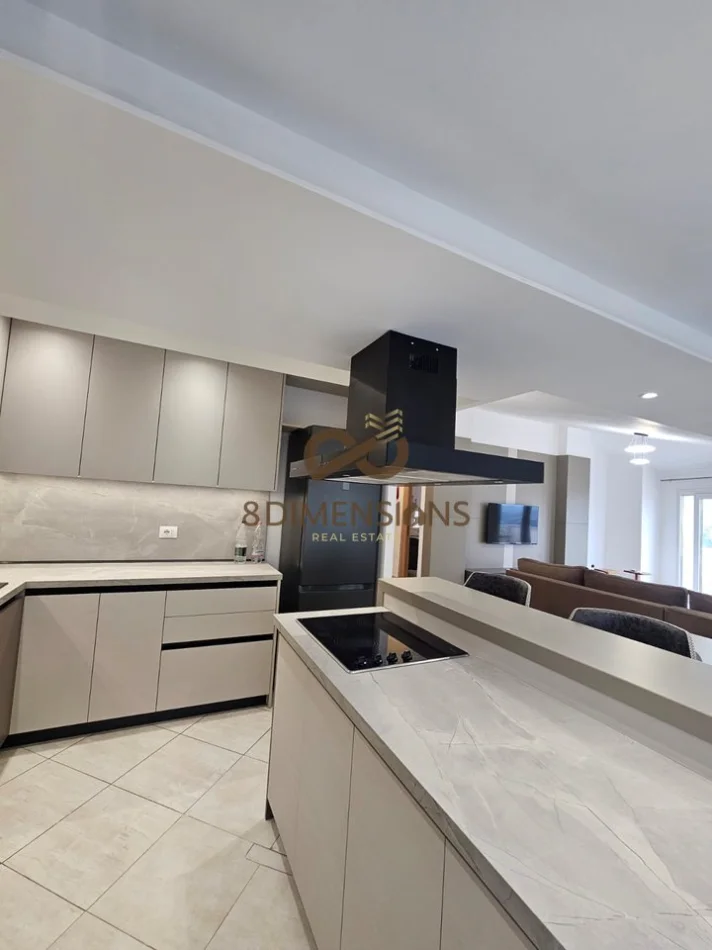 Tirane, jepet me qera apartament 2+1+Ballkon Kati 6, 110 m² 650 € (fresk)