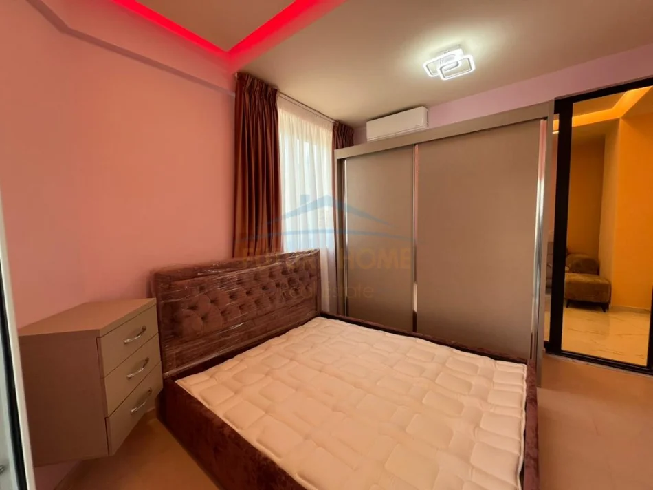 Tirane, jepet me qera apartament 1+1, Kati 1, 64 m² 475 € (Rruga e Dibrës) Prane Shkolles se Bashkuar