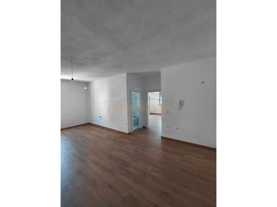 Golem, shitet apartament 2+1+Ballkon Kati 2, 66 m² 93.000 € 