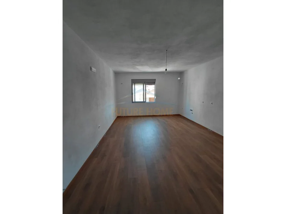 Golem, shitet apartament 2+1+Ballkon Kati 2, 66 m² 93.000 € 