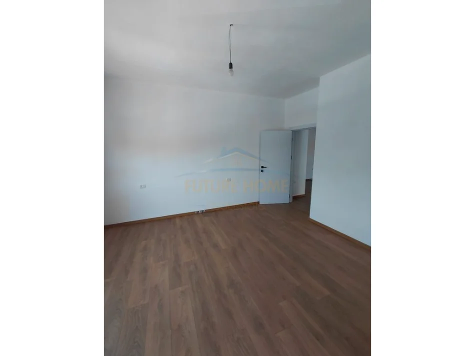 Golem, shitet apartament 2+1+Ballkon Kati 2, 66 m² 93.000 € 