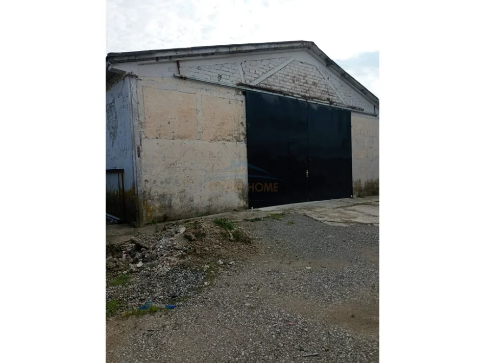 Tirane, shitet ambjent biznesi Kati 0, 575 m² 300.000 € 