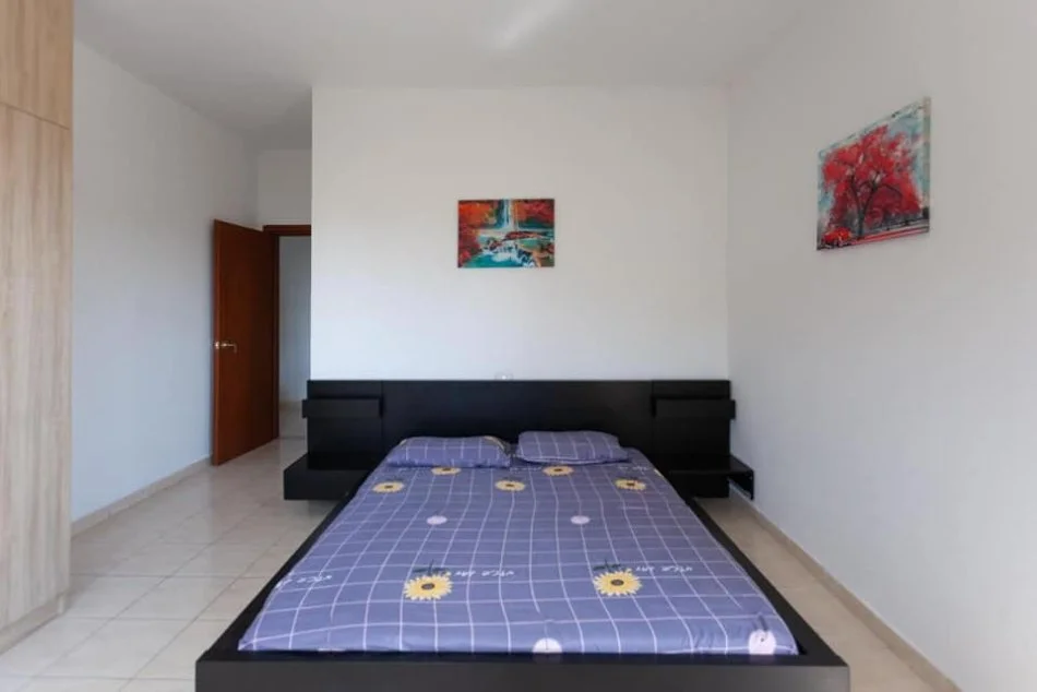 Durres, jepet me qera apartament 2+1+Ballkon Kati 4, 120 m² 120 € (VOLLGA DURRES!)