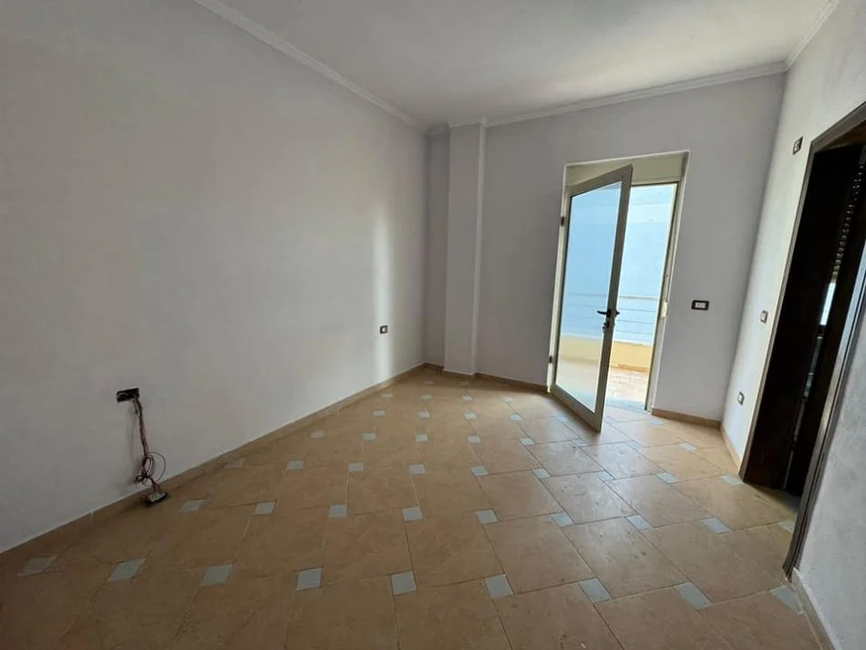 Durres, shitet apartament 2+1+Ballkon Kati 2, 85 m² 126.000 € (PLAZH ILIRIA DURRES!)