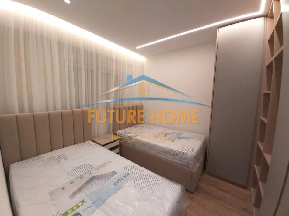 Tirane, jepet me qera apartament 2+1+2 , Kati 3, 102 m² 1.000 € (Rruga e Barrikadave)