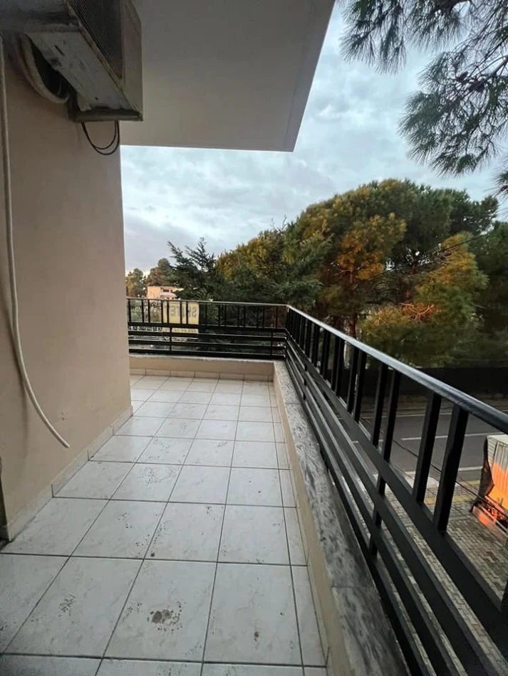 Durres, shitet apartament 1+1+Ballkon Kati 1, 80 m² 98.000 € (SHKEMBI KAVAJES!)