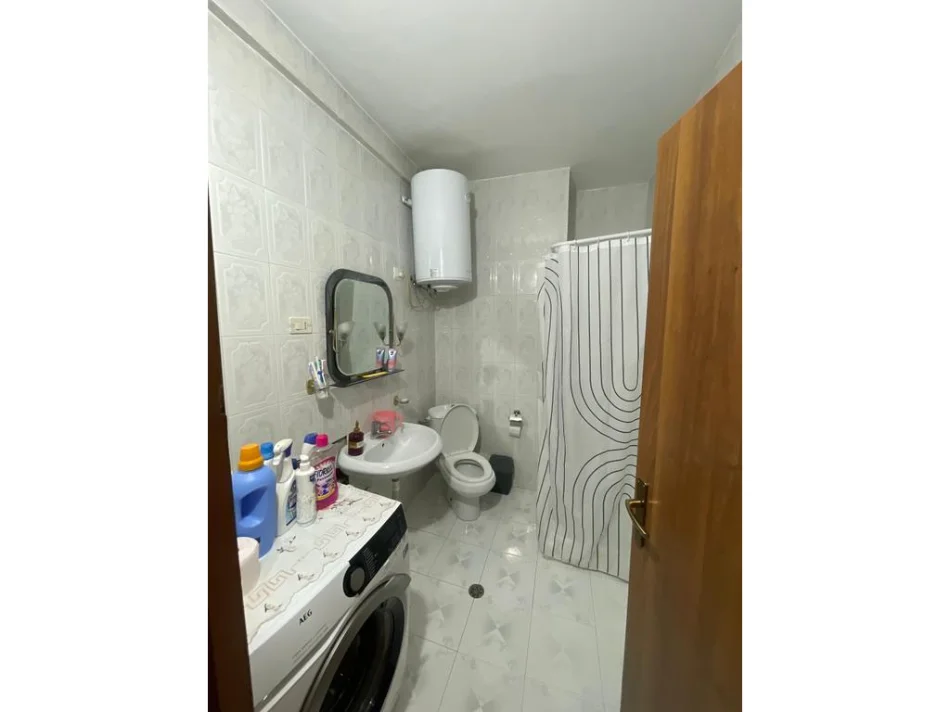 Shitet, Apartament 2+1+2, Irfan Tomini, Tiranë 0696069906