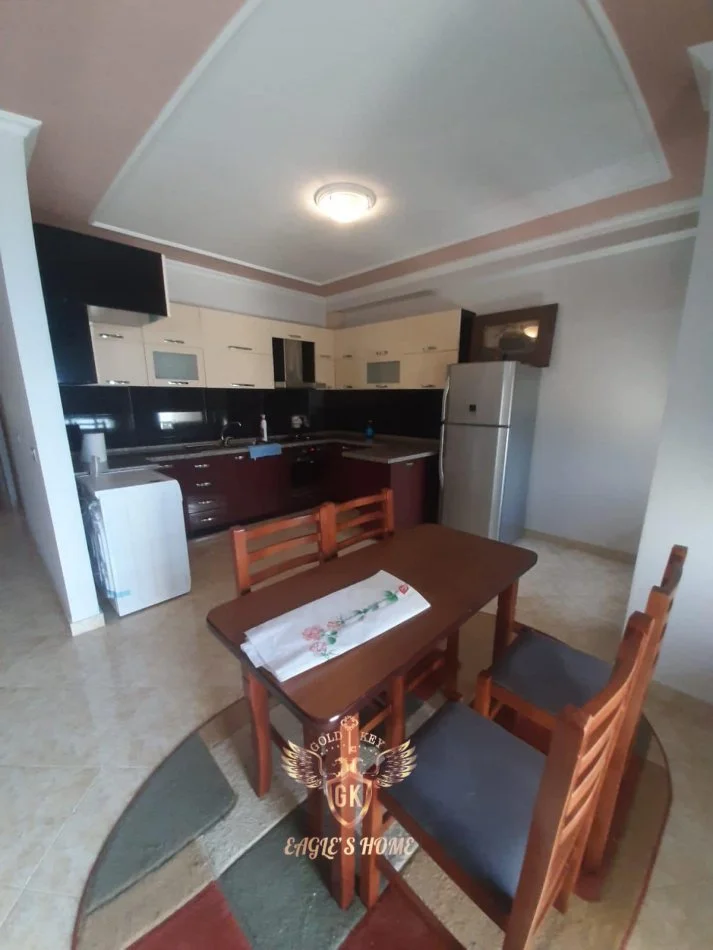 Durres, jepet me qera apartament 2+1+Ballkon Kati 3, 100 m² 600 € (currilA)